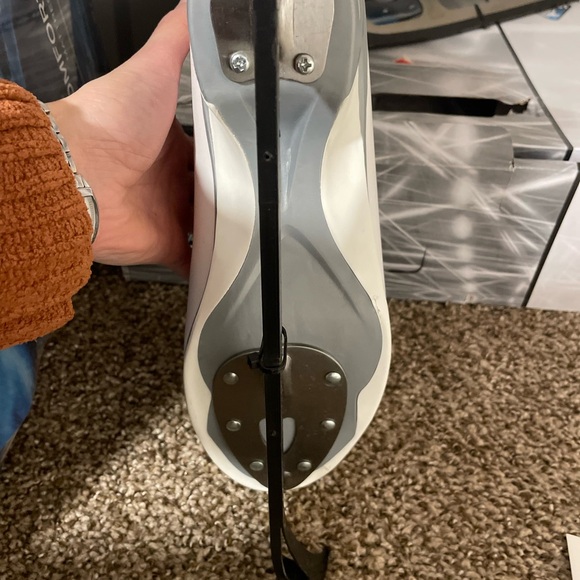 Jackson 150 figure skates brand new in the box white lace up. Never worn or used - Picture 12 of 12